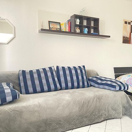 Cool Studio Saint Louis Vicino Stazione/Aereoporto Apartment Luaran gambar
